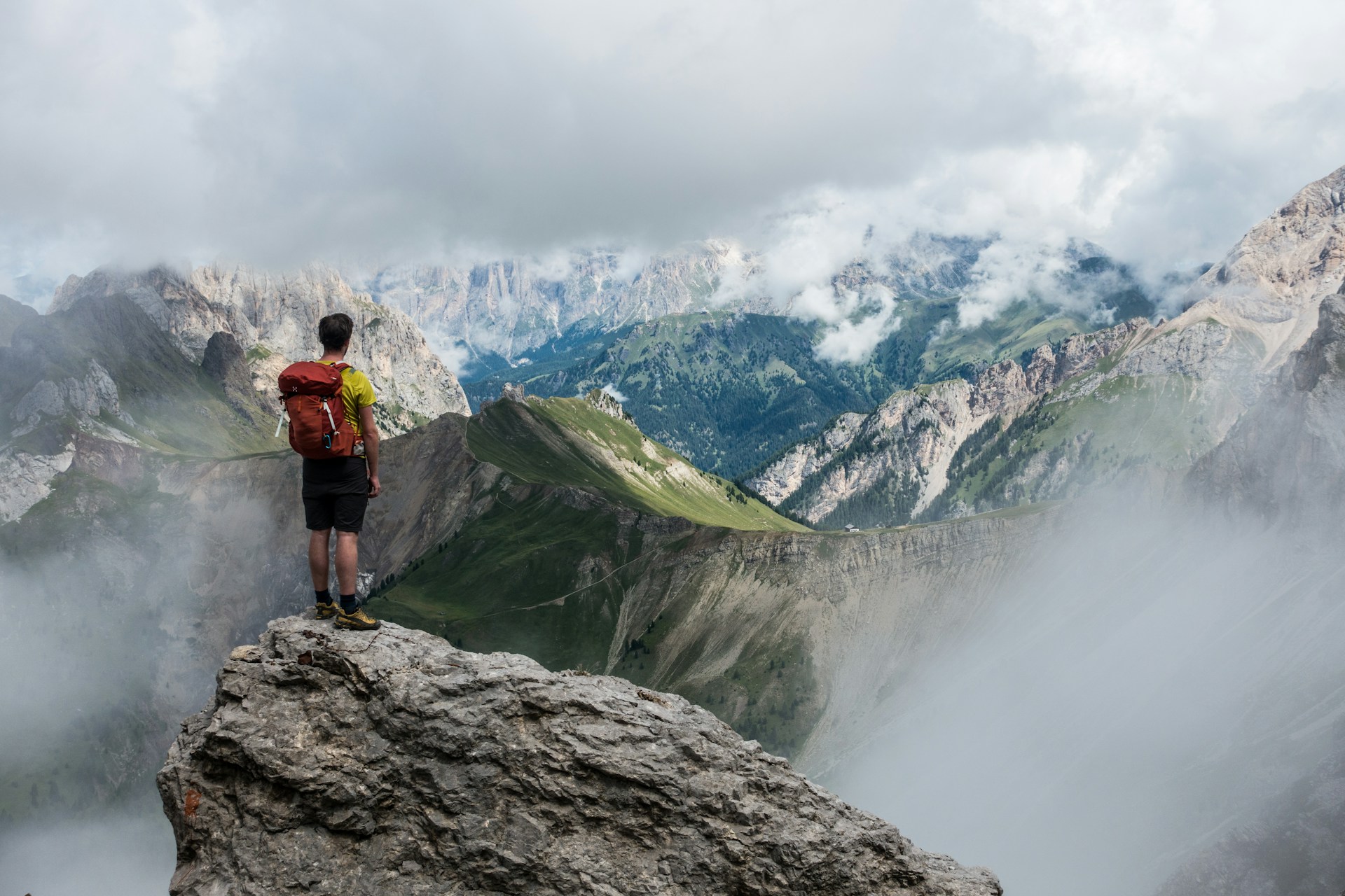 Outdoor-Bergsteigerausrüstung -Outdoor-Bergsteigerausrüstung lucas clara hvPB UCAmmU unsplash